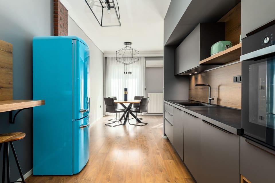 City Apartment | Private kitchen | Full-size fridge, dishwasher, espresso maker, coffee/tea maker
