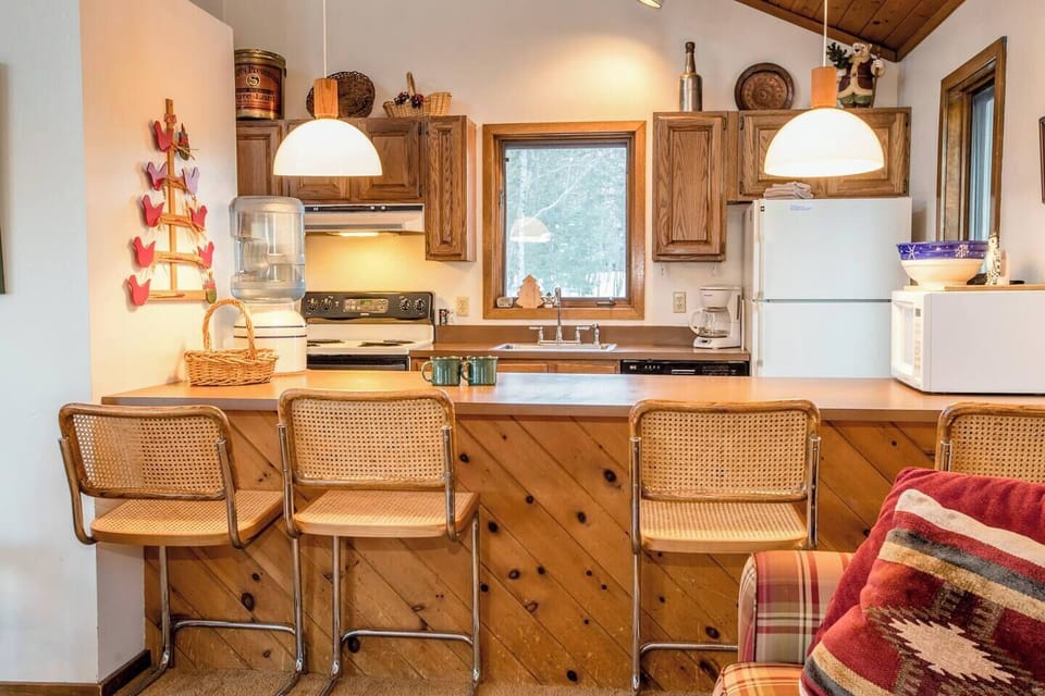 Kitchen - Main Level