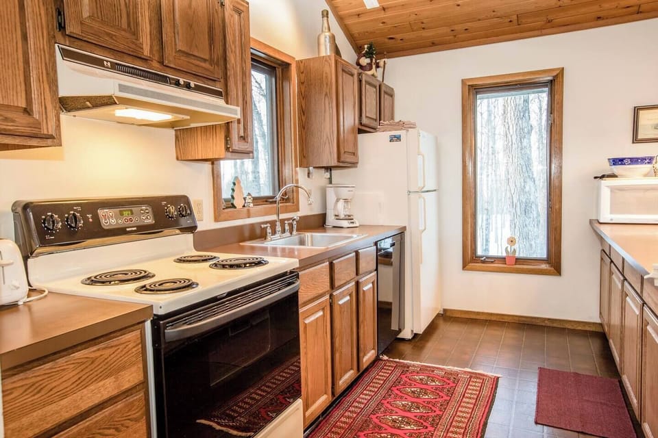 Kitchen - Main Level