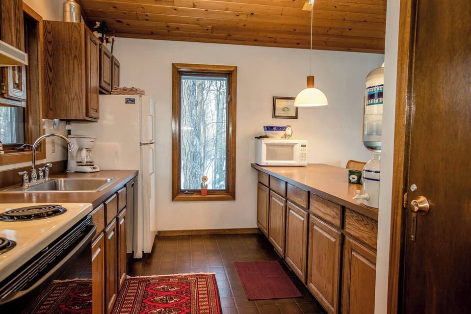 Kitchen - Main Level