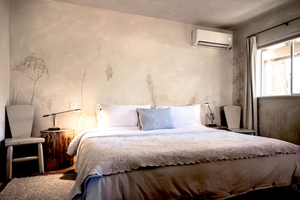 King Size Bed with Premium Bedding