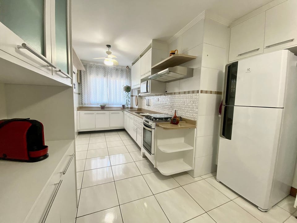 Luxury Apartment | Private kitchen | Fridge, microwave, oven