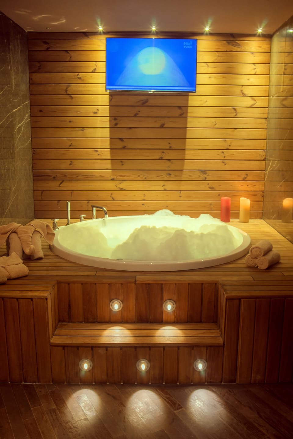 Couples treatment rooms, Turkish bath