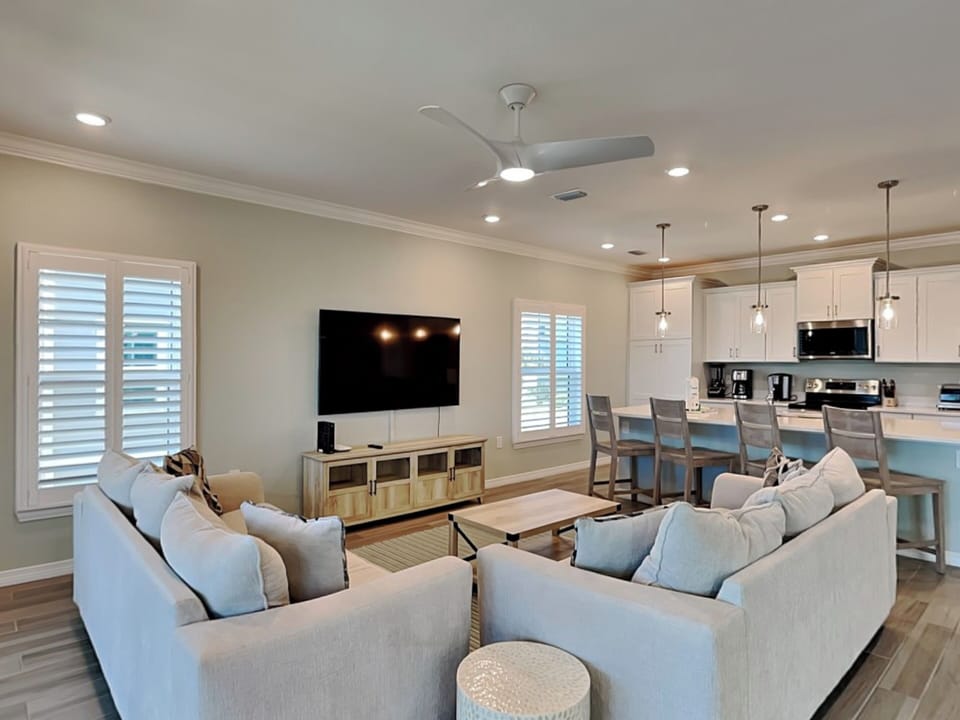 Living Area - TV - Second Floor