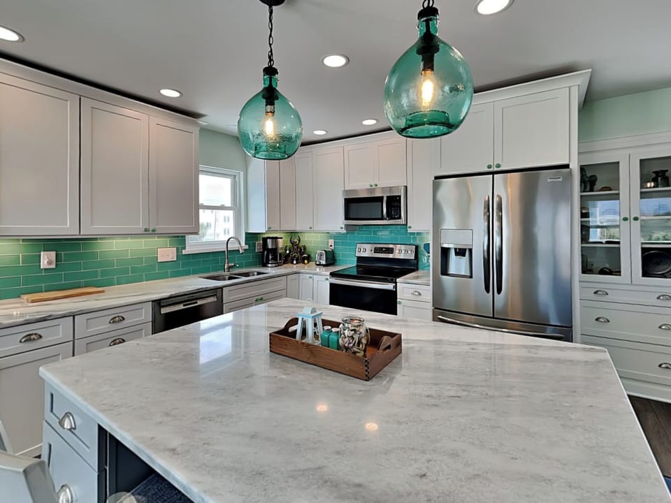 Fully Equipped Kitchen with Stainless Steel Appliances