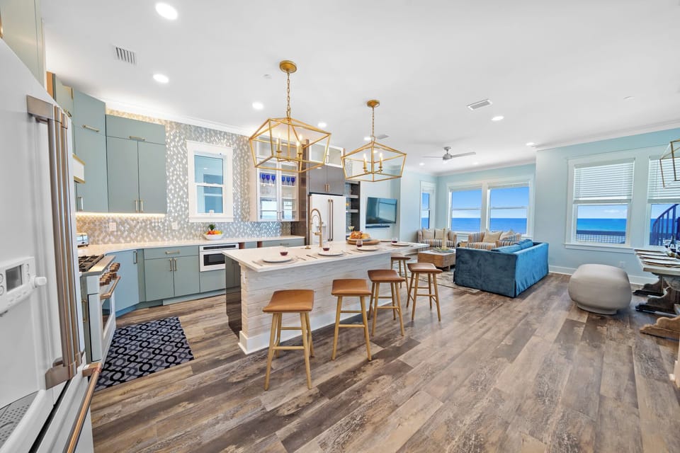 2nd Floor Fully Equipped Kitchen with Island Dining Seating