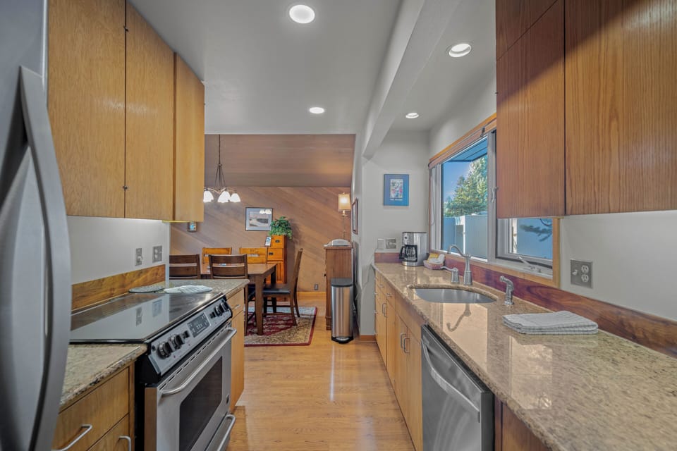 76 Meadow House-16
