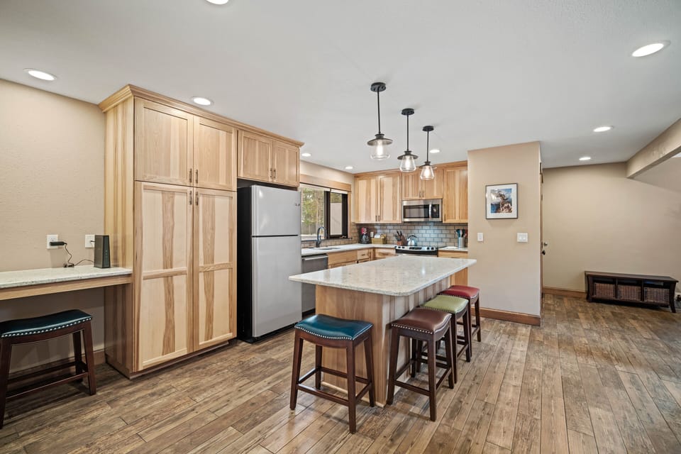 26 Meadow House-09