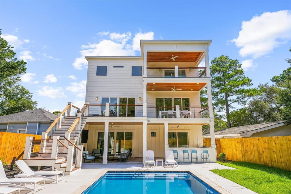 A Pearl In The Sand offers everything you need for a luxurious vacation!