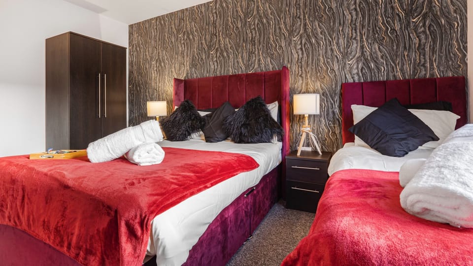 Apartment | 2 bedrooms, desk, iron/ironing board, free WiFi