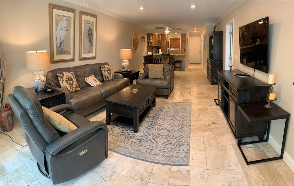 1-103 Living Area
