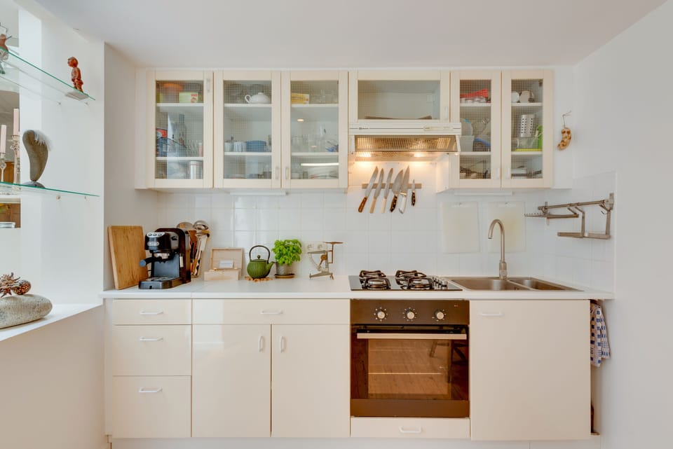 Design Apartment | Private kitchen | Fridge, microwave, dishwasher, cookware/dishes/utensils