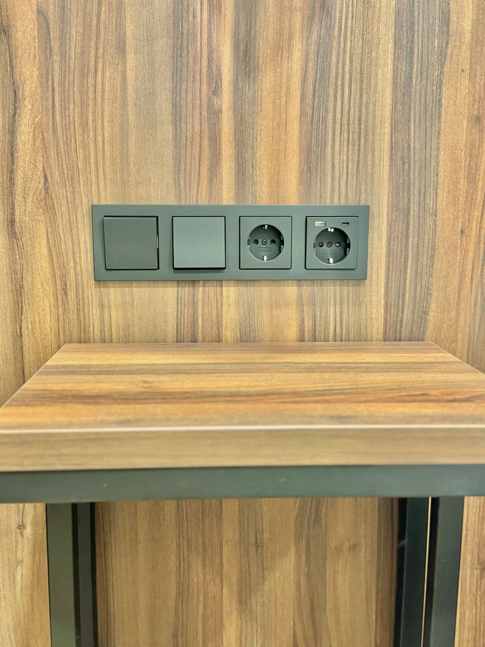 Hypo-allergenic bedding, in-room safe, desk, laptop workspace