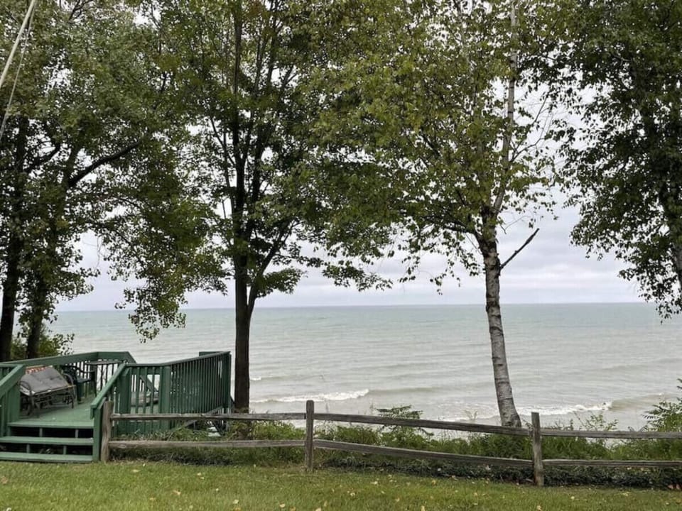Lakeview with sandy beach!
