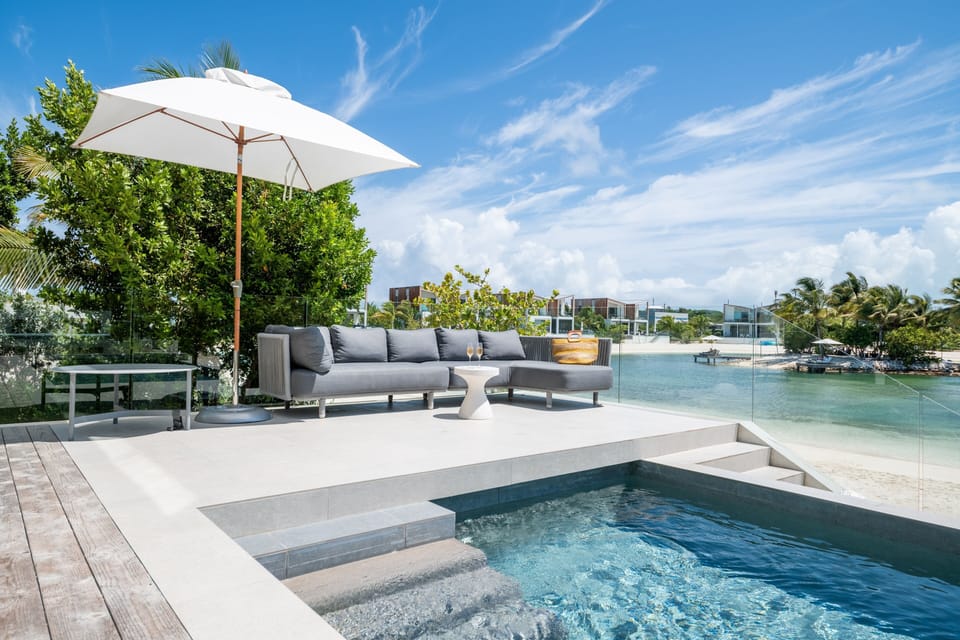House, Pool