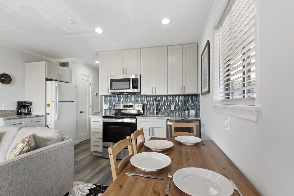 Dining area perfect for 4 guests