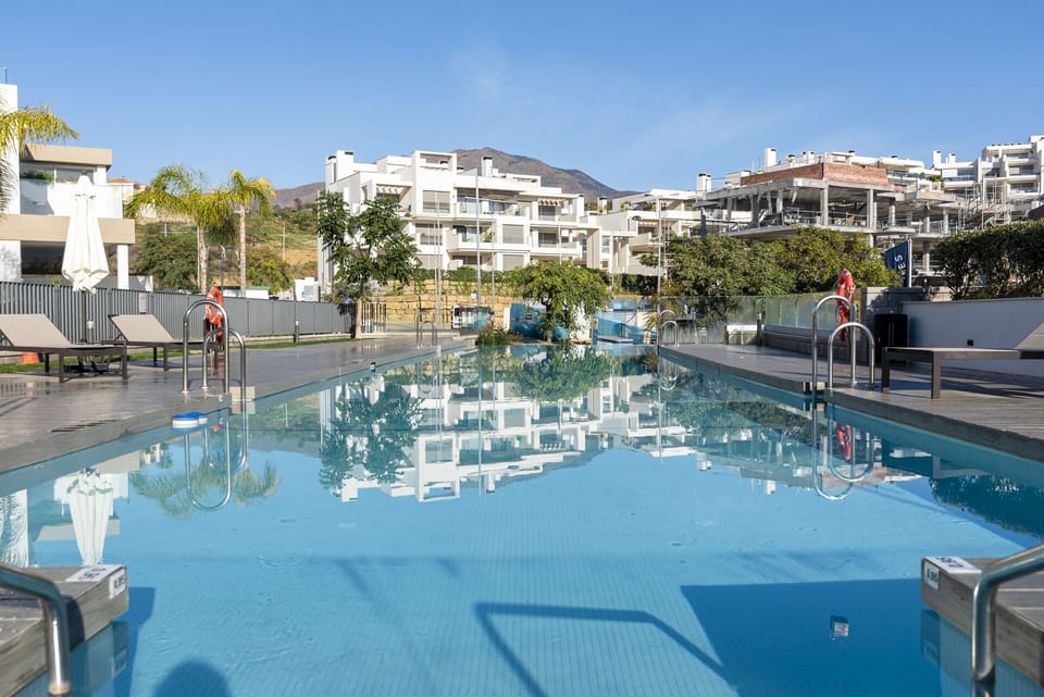 abc4dd06-6a42-41c1-bb19-d6ca33430e20