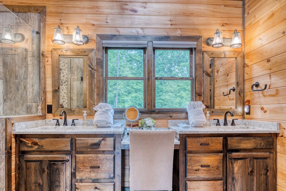 Spectacular Double Vanity in Master Bathroom
