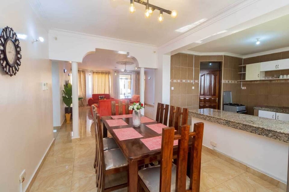 Family Apartment | Private kitchen | Fridge, microwave, cookware/dishes/utensils