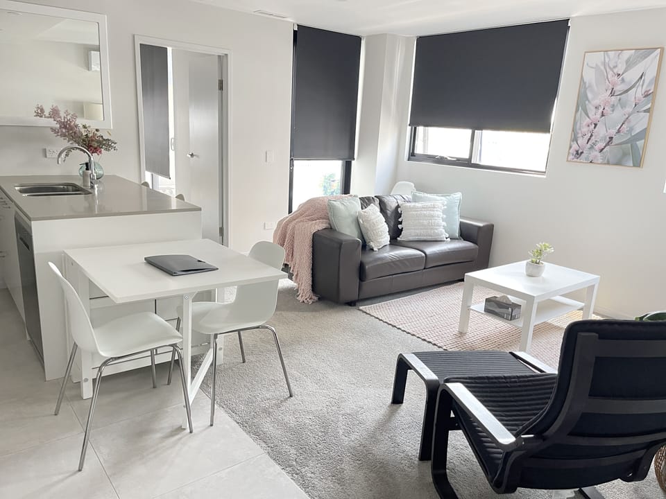 Modern and Comfortable - Lounge 2