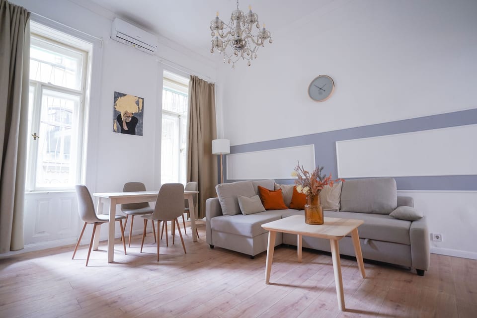 Exclusive Apartment | Living room