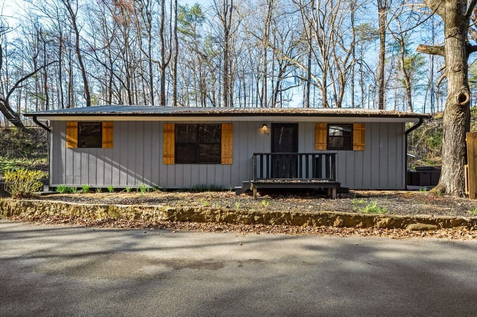 Embrace the charm of the mountains from your private porch in Pigeon Forge!
