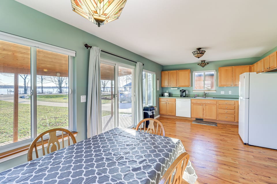 Cottage (2 Bedrooms) | Interior