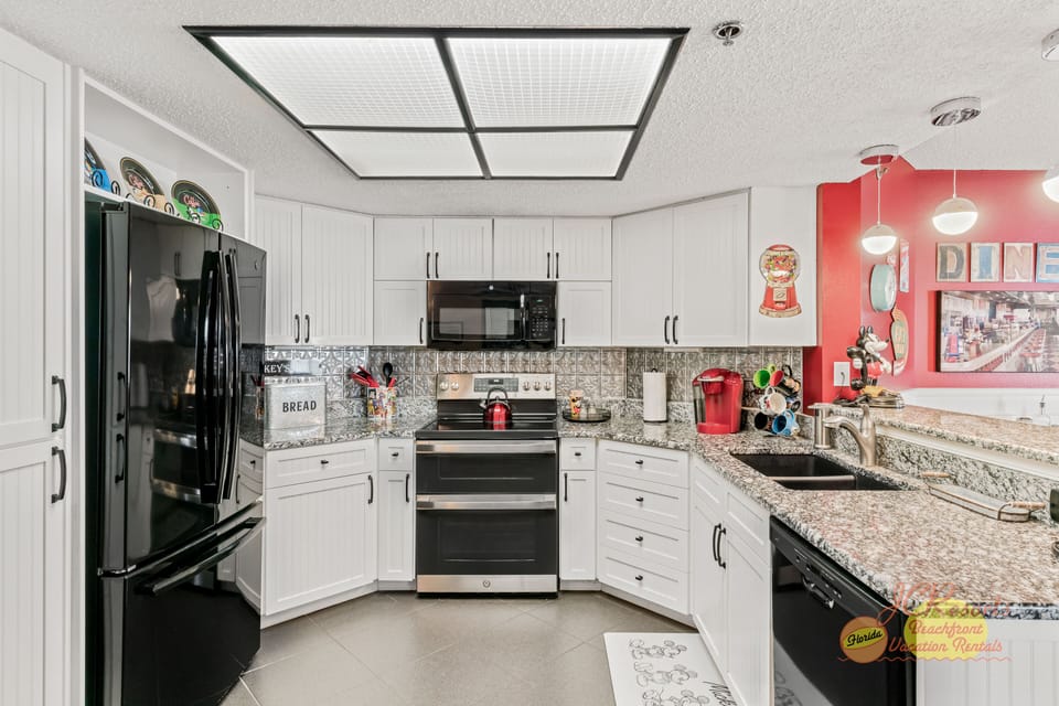 Beach Palms 409 kitchen