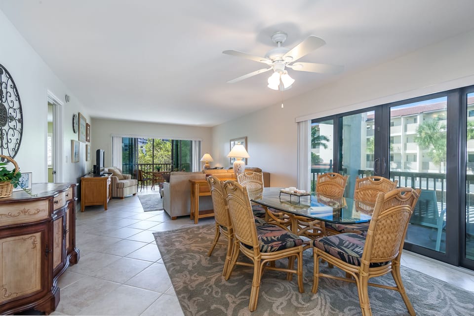 1-209 Dining Room