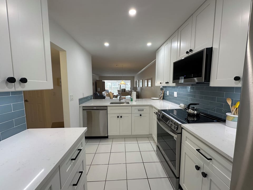 1-307 Kitchen