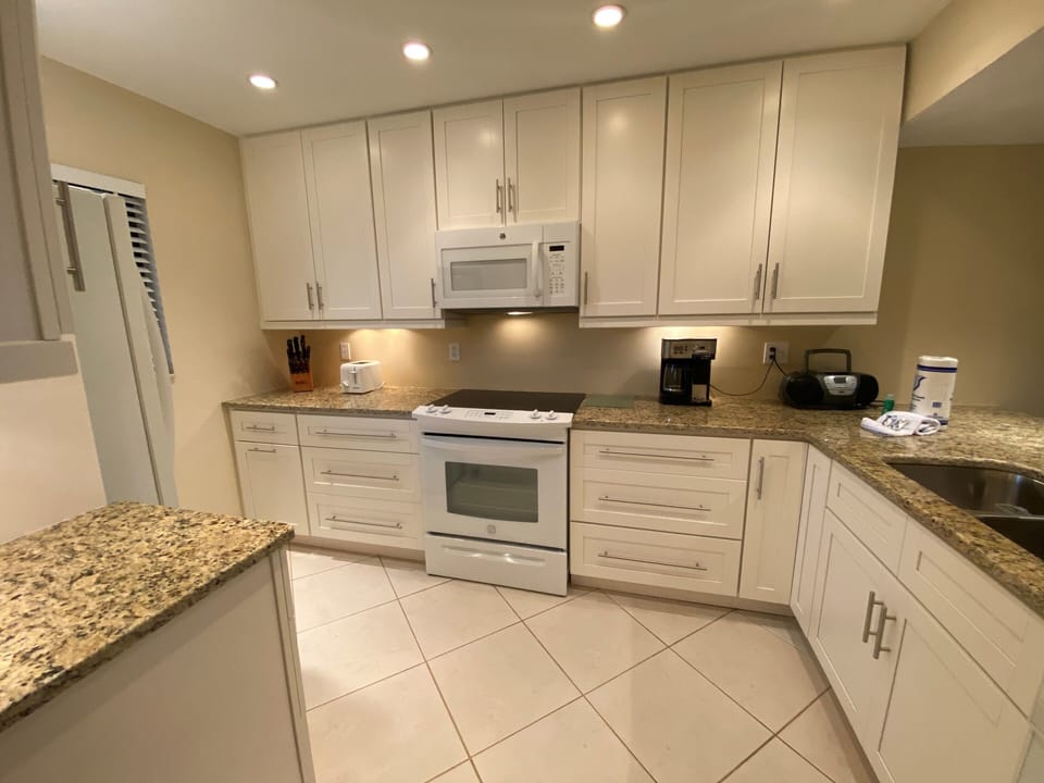 1-308 Kitchen
