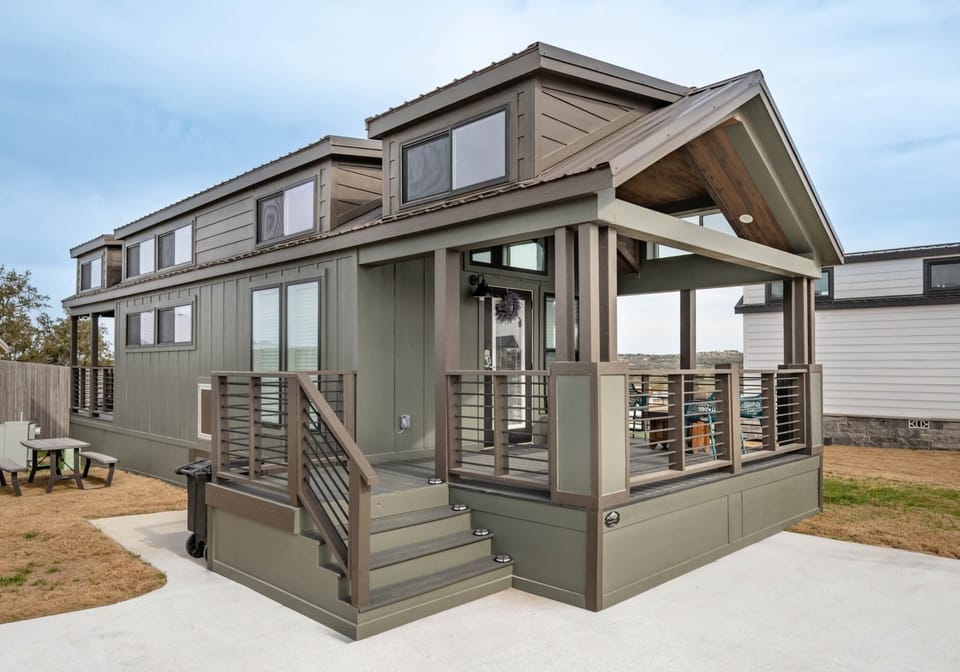 Front of the tiny house