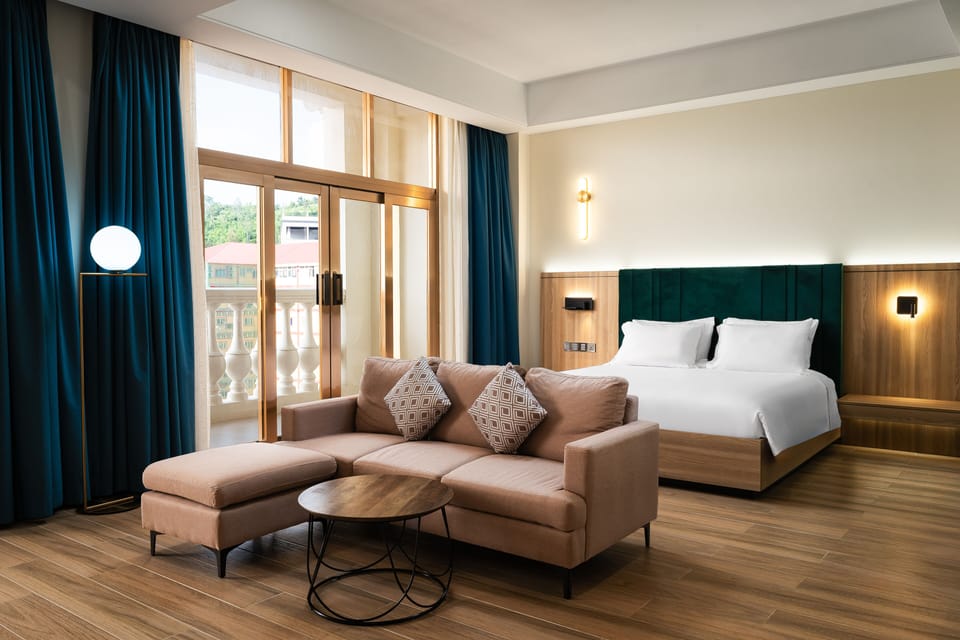 Exclusive Room | 1 bedroom, minibar, in-room safe, desk