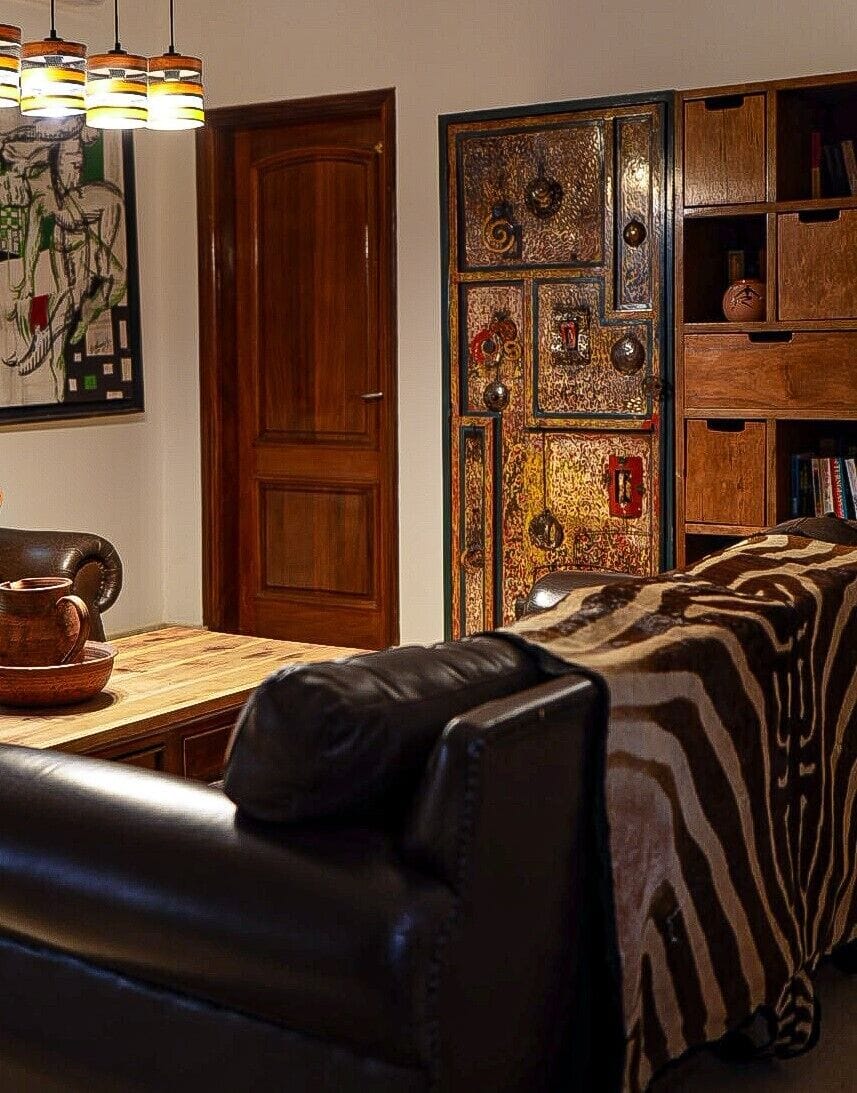 Comfort Room | Desk, laptop workspace, WiFi (free), individually decorated