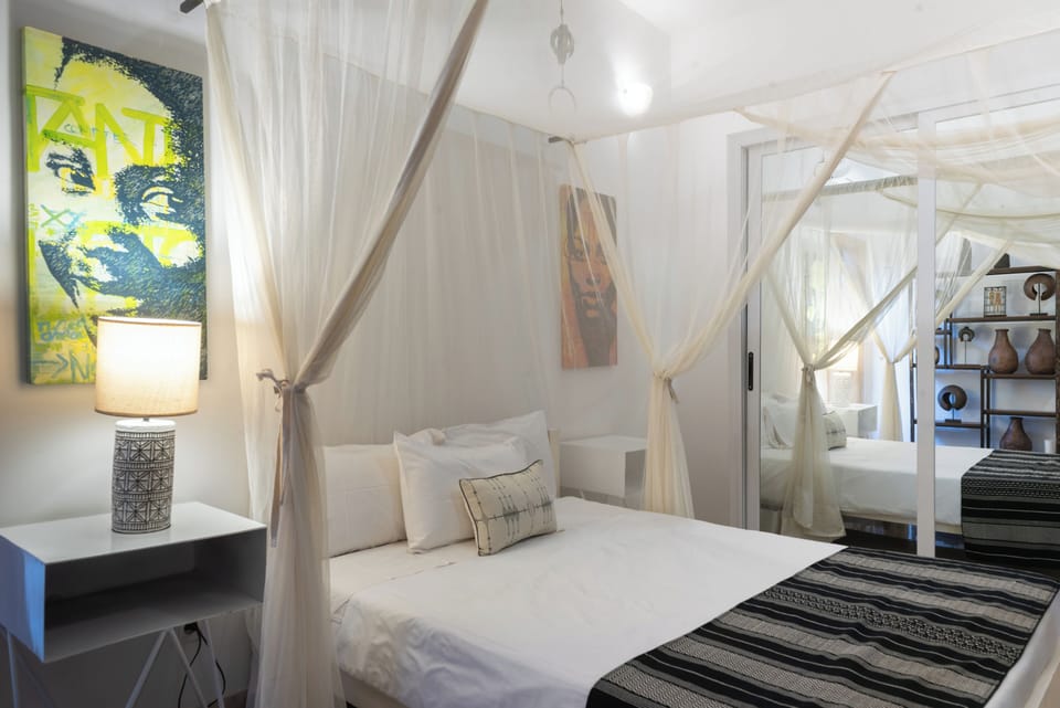 Studio Suite | Individually decorated, desk, laptop workspace, free WiFi