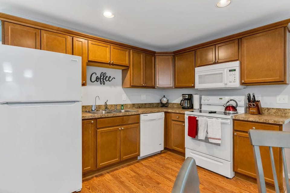 Fully stocked kitchen with everything you need to prepare a delicious meal.