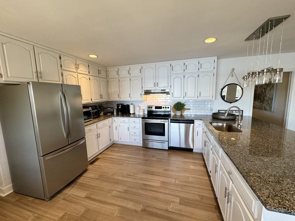 Kitchen has everything you need to do your vacation cooking!