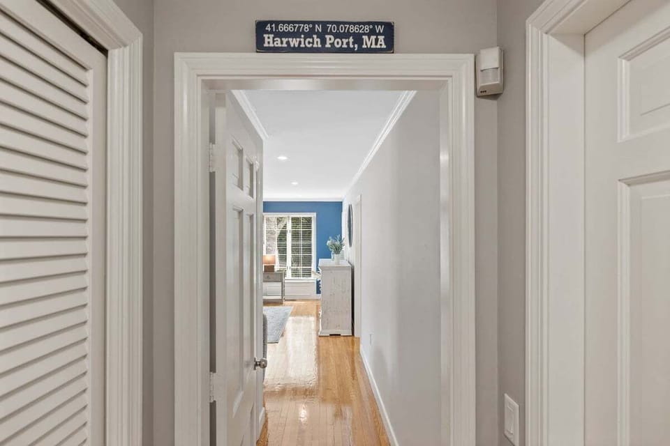Harwich Port Room