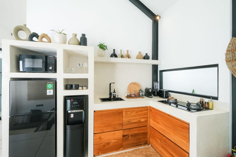Villa, 1 Queen Bed, Non Smoking, Pool View | Private kitchen | Fridge, microwave, stovetop, cookware/dishes/utensils