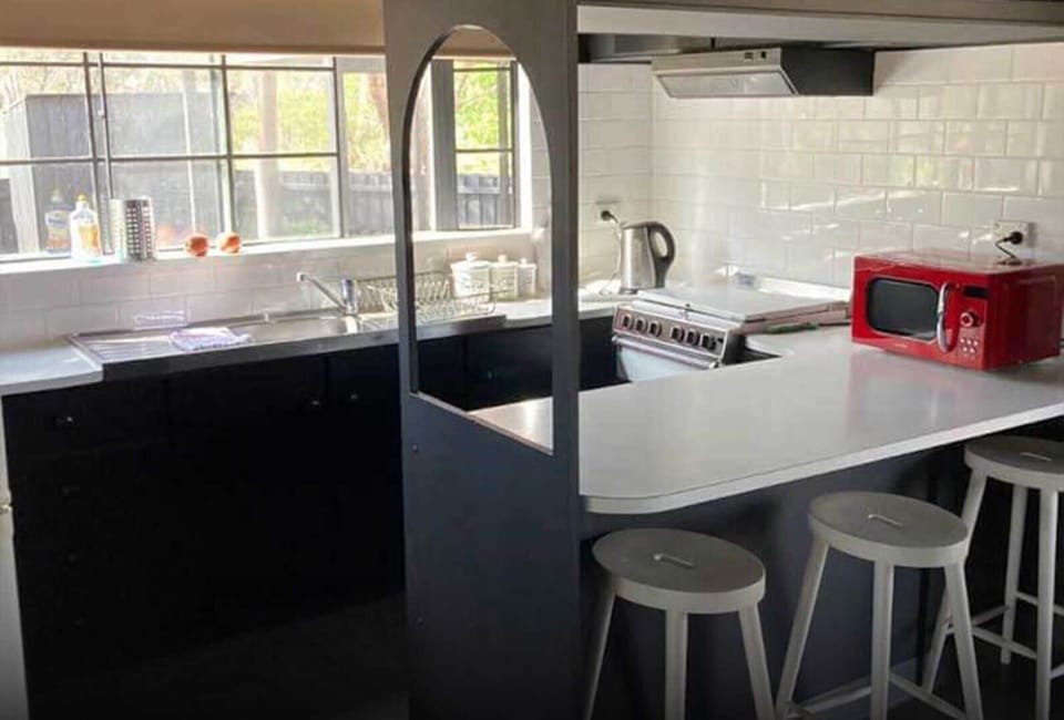 Classic Cottage, 2 Bedrooms | Private kitchen | Mini-fridge