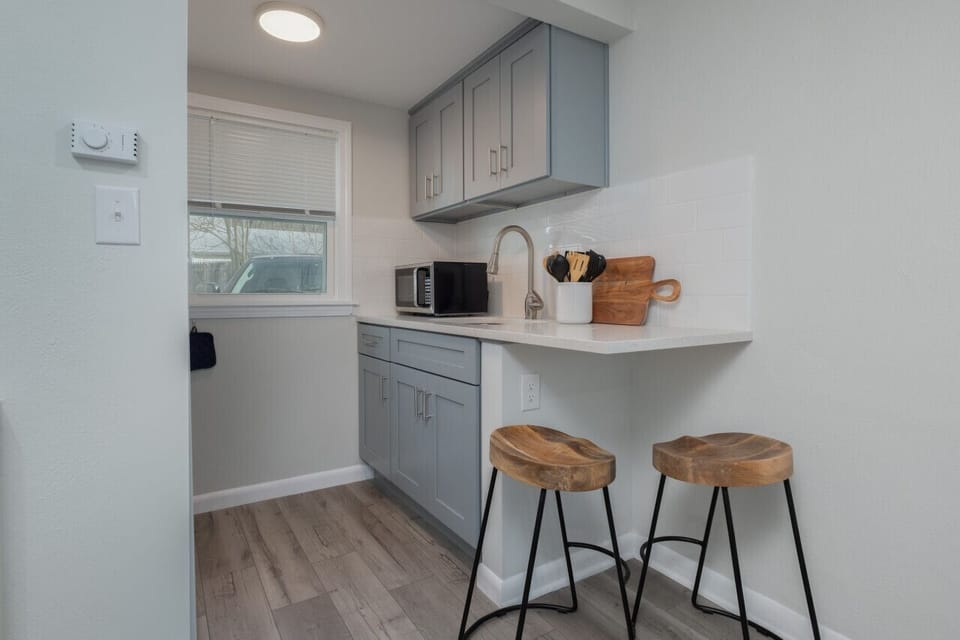 Small in size, big on function. Our fully equipped kitchen features space-saving appliances and all the essentials needed to whip up a gourmet meal