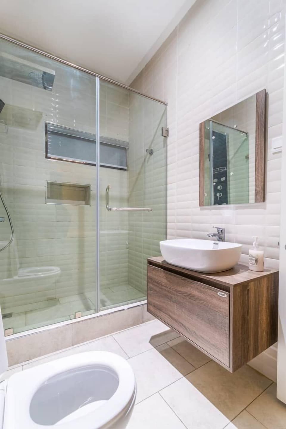Classic Townhome, 4 Bedrooms | Bathroom