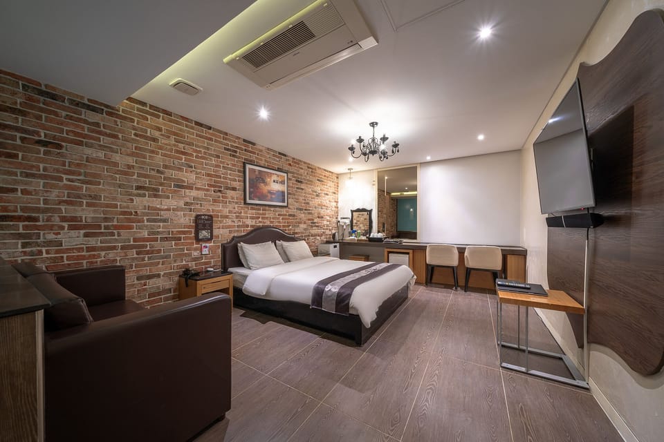 Premium Room | Free WiFi