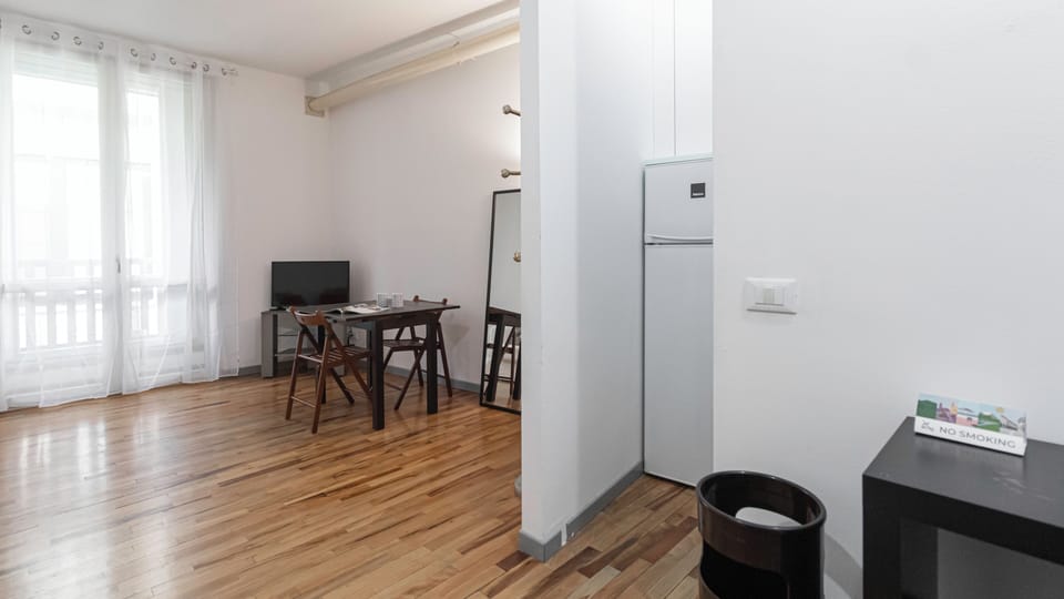 Apartment (1 Bedroom) | Interior