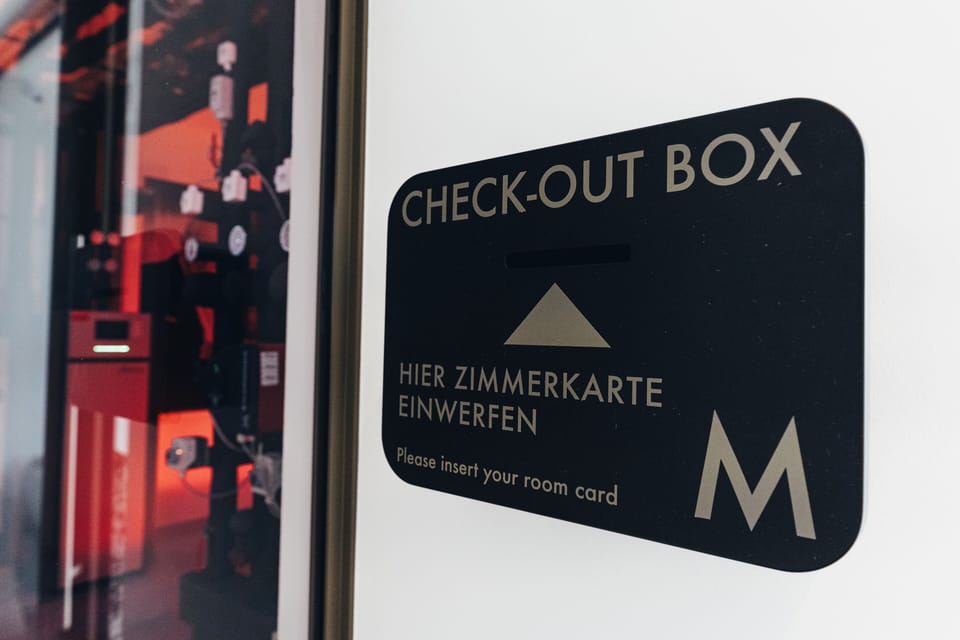 Check-in/check-out kiosk