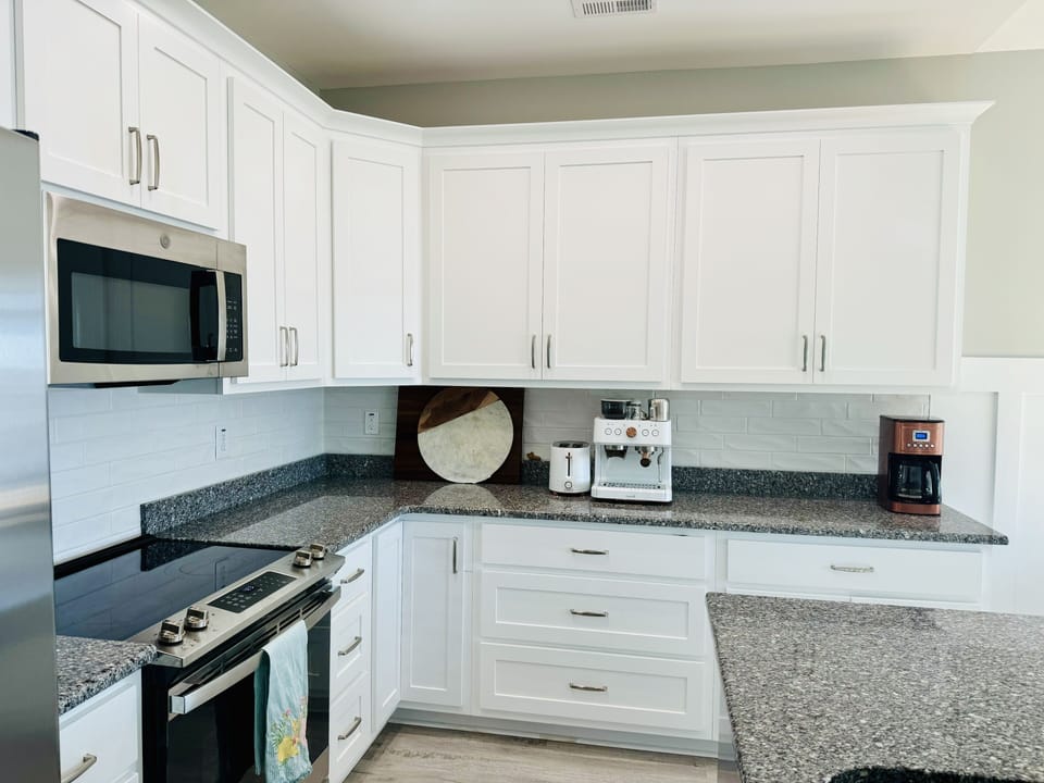 Enjoy an expresso in the morning & everything at your finger tips for cooking.