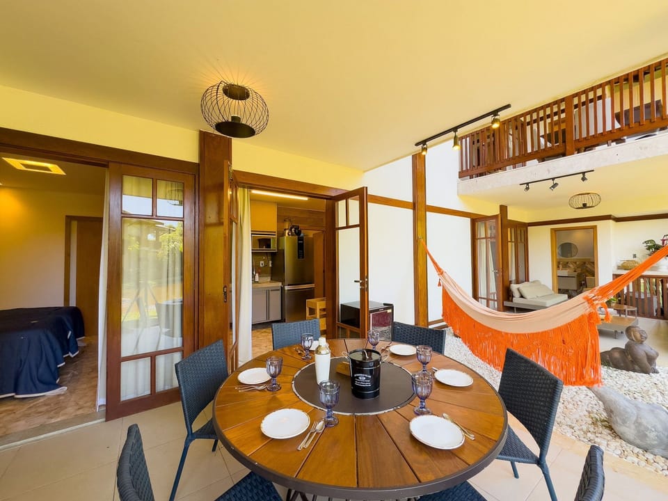 Apartment | Dining