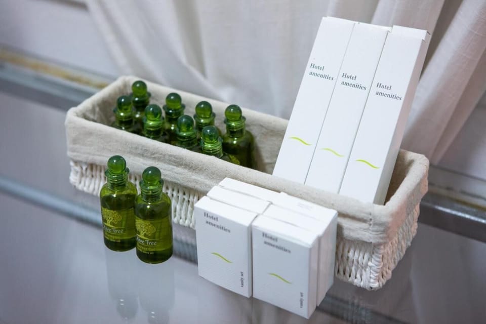 Bathroom amenities