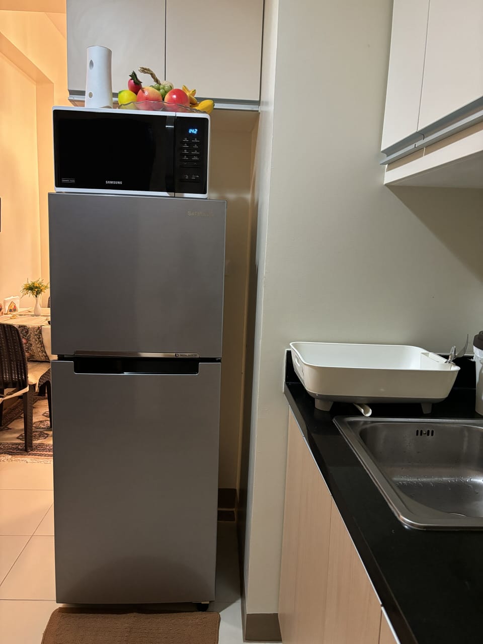 Executive Condo, 1 Queen Bed, Non Smoking, City View | Private kitchen | Full-size fridge, microwave, stovetop, dishwasher