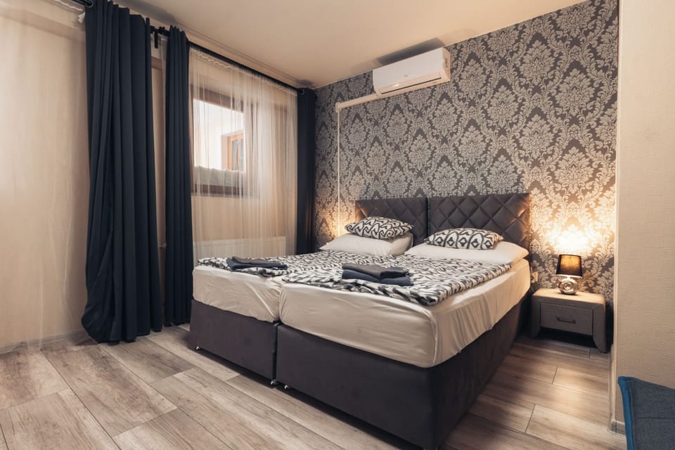 Family Room | In-room safe, desk, blackout drapes, free WiFi